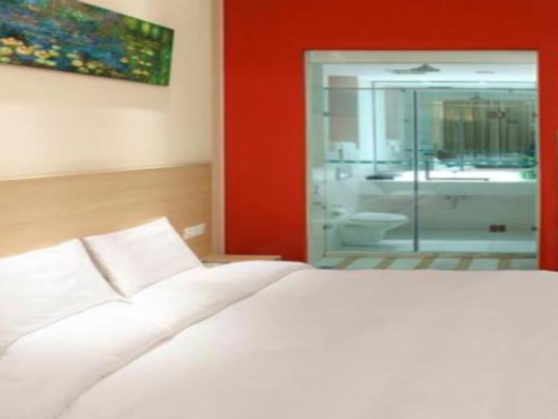 Hanting Hotel Yibin Zhongshan Street Extérieur photo